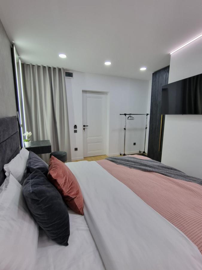 Casa Chiper - Apartament Etaj 1 Брашов Экстерьер фото